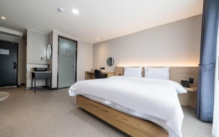 Imagen de la habitación del Hotel LABE. Foto 11