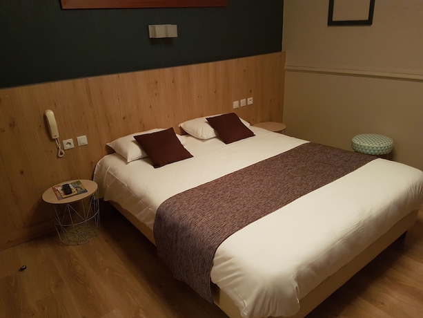 Imagen de la habitación del Hotel LABE H&ocirc;tel Tours Centre Gare. Foto 8
