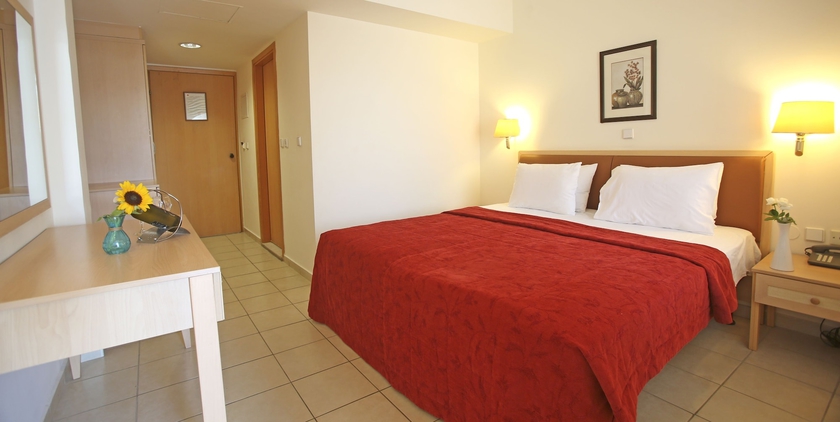 Imagen de la habitación del Hotel LABRANDA Miraluna Village. Foto 3