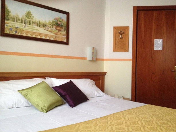 Imagen de la habitación del Hotel LAERTE PALACE. Foto 3