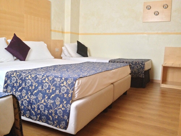 Imagen de la habitación del Hotel LAERTE PALACE. Foto 10