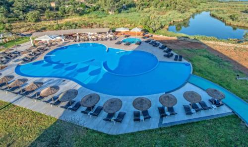 Imagen general del Hotel LAGUNA HOLIDAY RESORT. Foto 9