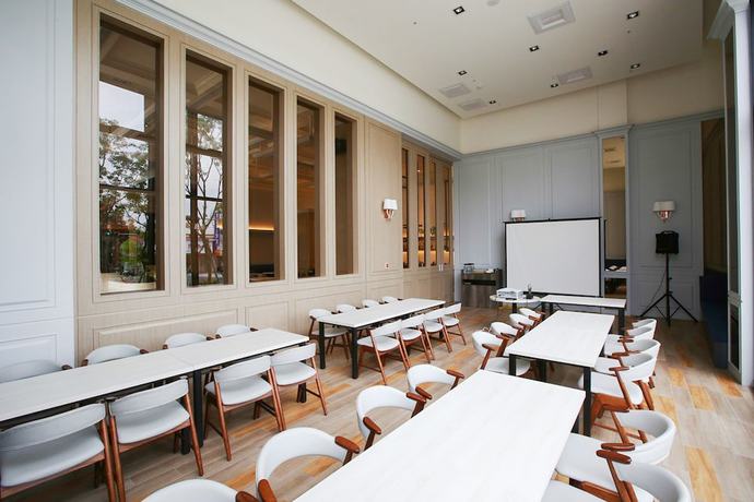 Imagen de los interiores del Hotel LAI. Foto 19