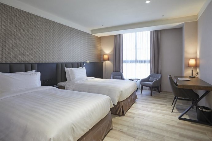 Imagen de la habitación del Hotel LAI. Foto 13