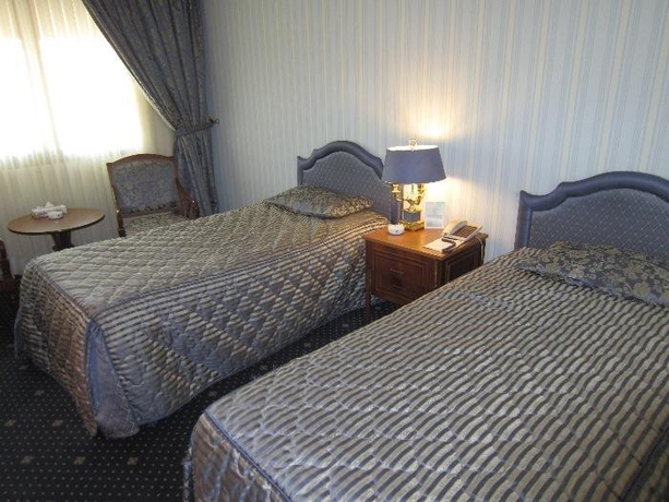 Imagen general del Hotel LALEH. Foto 7