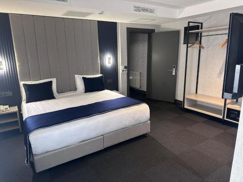 Imagen general del Hotel LAMORE OTEl. Foto 3