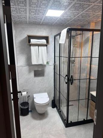 Imagen general del Hotel LAMORE OTEl. Foto 4
