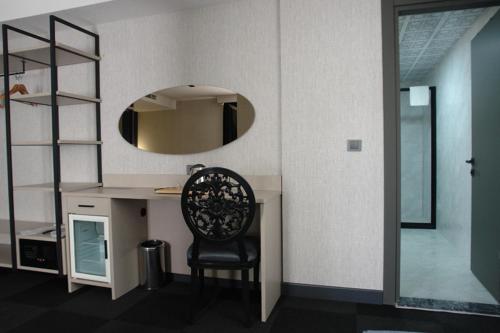 Imagen general del Hotel LAMORE OTEl. Foto 10
