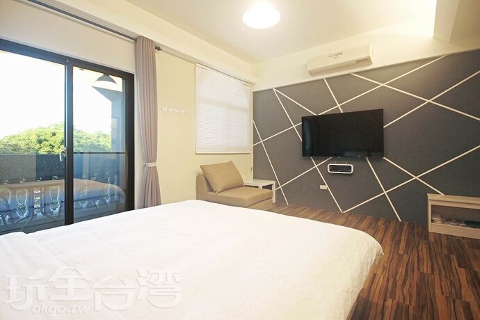 Imagen de la habitación del Hotel LARK 2 Motel. Foto 7
