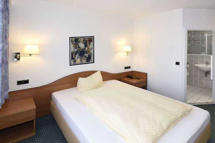 Imagen de la habitación del Hotel LAT and Apartmenthaus Berlin. Foto 13