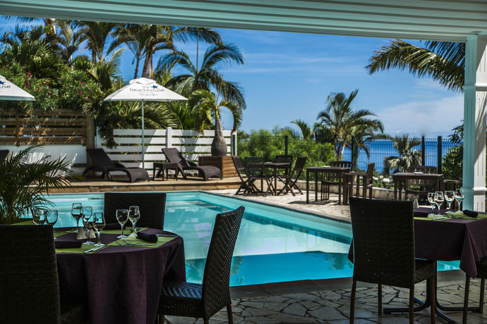 Imagen del bar/restaurante del Hotel LATITUDE 21. Foto 6