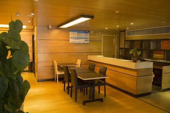 Imagen general del Hotel LAVANDE HOTEL ZHUHAI GONGBEI PORT LIGHT RAIL STATION. Foto 5