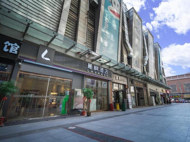 Imagen general del Hotel LAVANDE HOTELA WUHAN JIANGHAN ROAD WANDA PLAZA. Foto 4