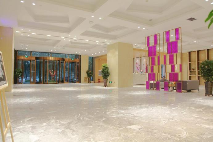 Imagen general del Hotel LAVANDE HOTELS HARBIN ICESNOW WORLD UNIVERSITY OF. Foto 4
