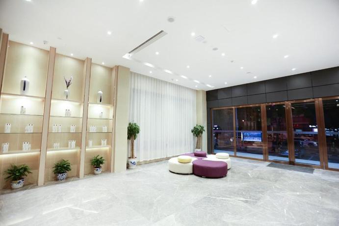 Imagen general del Hotel LAVANDE HOTELS JINGDEZHEN TAOXICHUAN CREATIVE SQUA. Foto 3