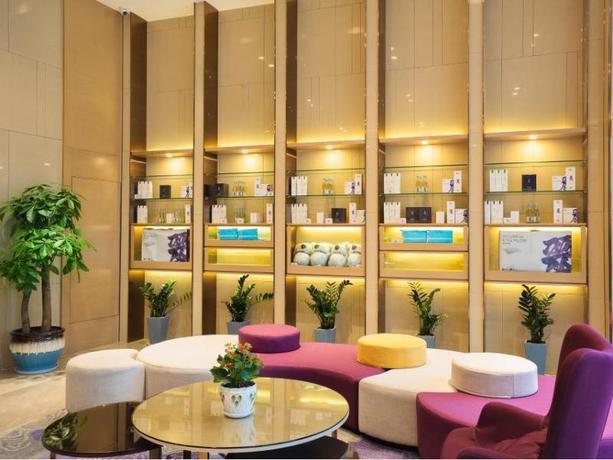 Imagen general del Hotel LAVANDE HOTELS LUZHOU LU COUNTY WANFU DADUHUI. Foto 4