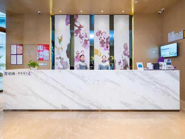 Imagen general del Hotel LAVANDE HOTELS LUZHOU LU COUNTY WANFU DADUHUI. Foto 5