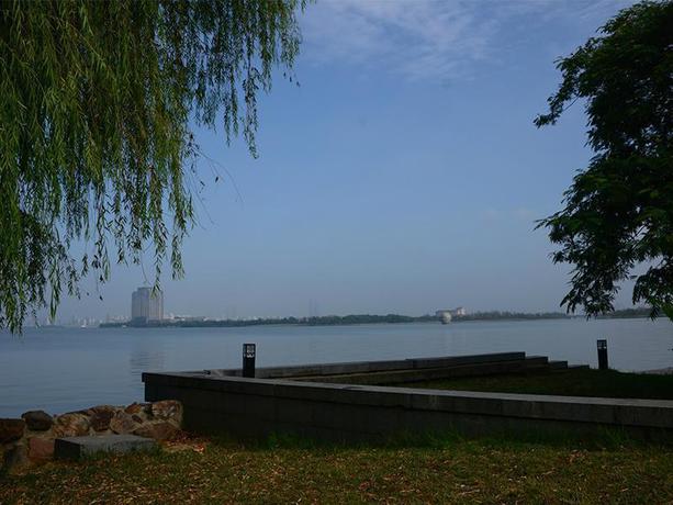 Imagen general del Hotel LAVANDE HOTELS SUZHOU DUSHU LAKE HIGHER EDUCATION. Foto 4