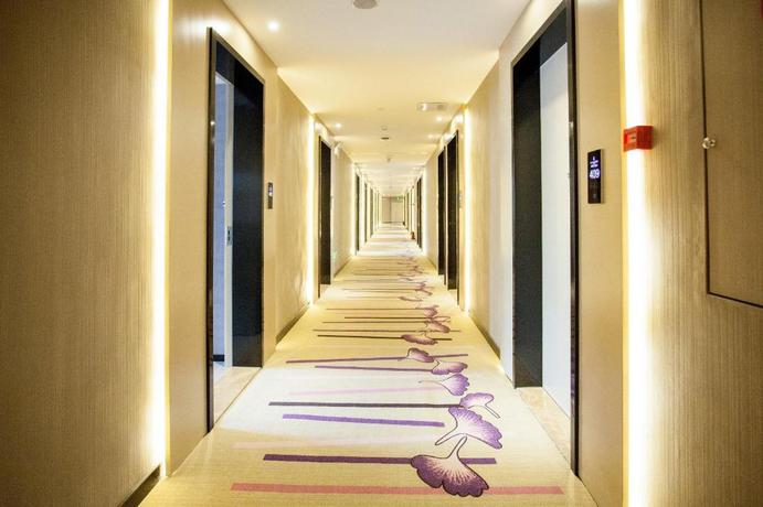 Imagen general del Hotel LAVANDE HOTELSA SANYA WALKING STREET. Foto 5