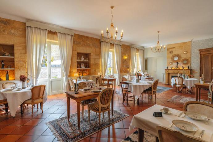 Imagen del bar/restaurante del Hotel L'Abbaye, Saint-Cyprien. Foto 3