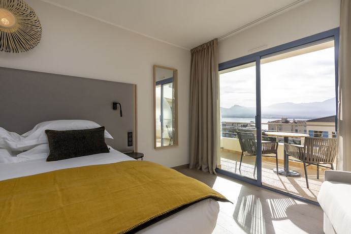 Imagen de la habitación del Hotel L'Acquale. Foto 4