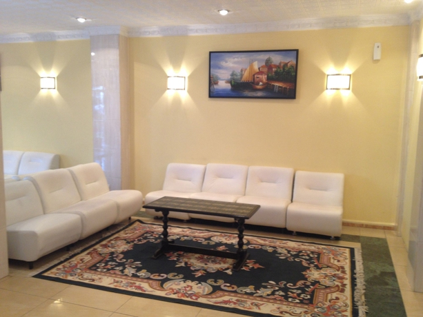 Imagen de los interiores del Hotel L'Aeroport. Foto 10