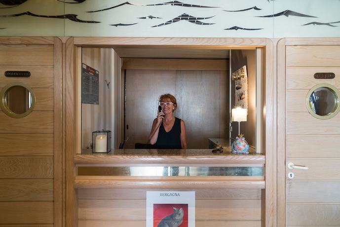 Imagen de los interiores del Hotel L\'Albatros. Foto 20