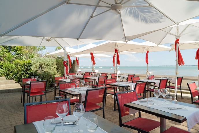 Imagen del bar/restaurante del Hotel L\'Albatros. Foto 3