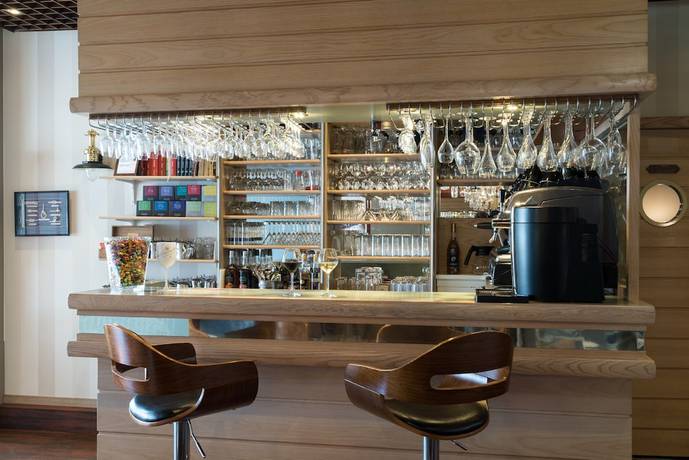 Imagen del bar/restaurante del Hotel L\'Albatros. Foto 8