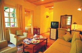 Imagen de la habitación del Hotel L'Ambiance. Foto 4