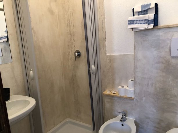 Imagen de la habitación del Hotel L\'Ancora. Foto 11