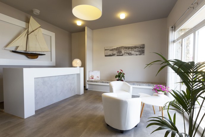 Imagen de los interiores del Hotel L\'Approdo, Porto Azzurro. Foto 18
