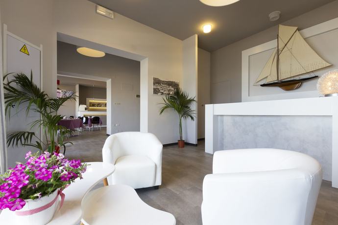 Imagen de los interiores del Hotel L\'Approdo, Porto Azzurro. Foto 20