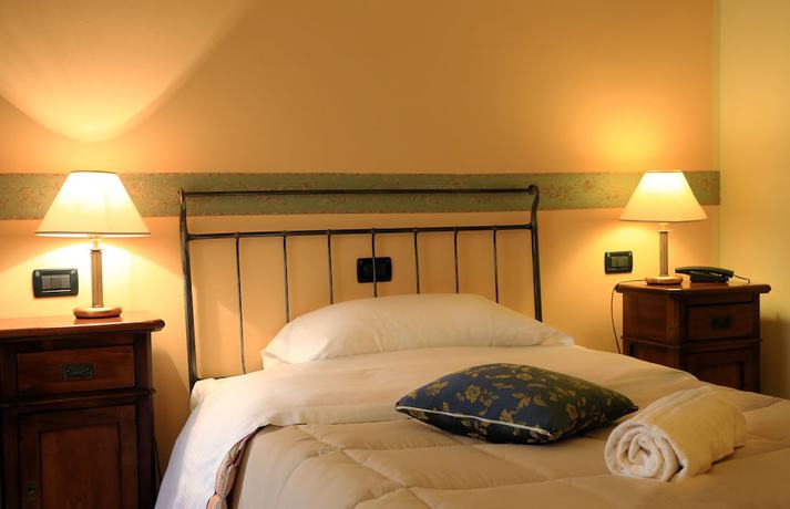 Imagen de la habitación del Hotel L\'Aquila. Foto 11