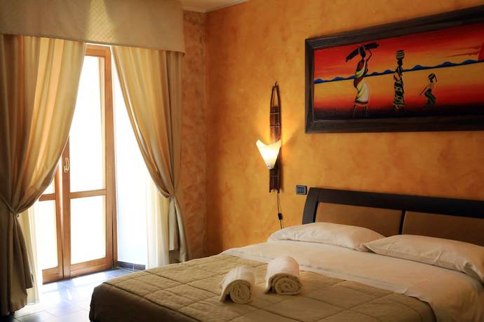 Imagen de la habitación del Hotel L\'Aquila. Foto 18