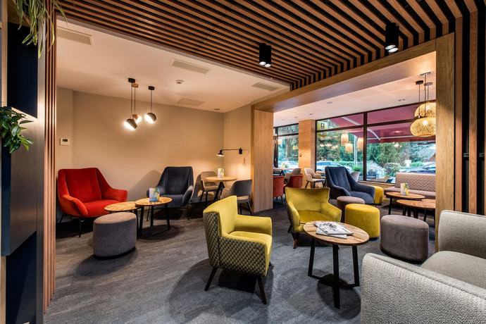 Imagen de los interiores del Hotel L\'Arcalod Hôtel Restaurant and Spa. Foto 19