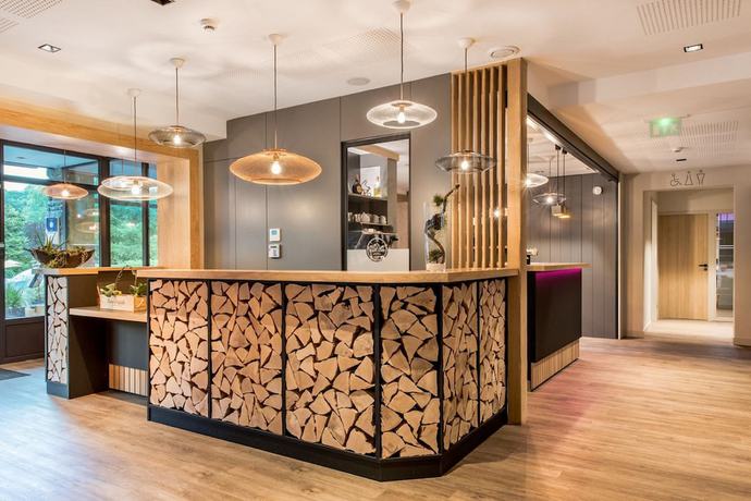 Imagen de los interiores del Hotel L\'Arcalod Hôtel Restaurant and Spa. Foto 20