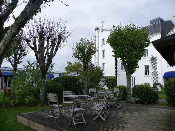 Imagen de los exteriores del Hotel L'Armoric B&eacute;nodet - Logis. Foto 8