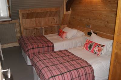 Imagen de la habitación del Hotel L'Arrieulat Auberge des Pyrénées. Foto 4