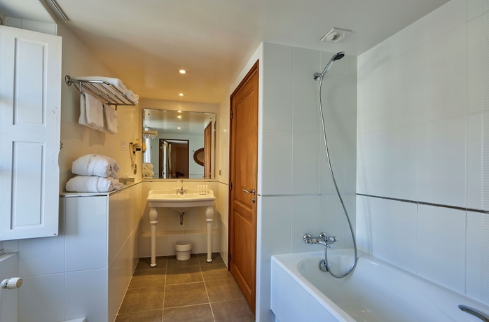 Imagen de la habitación del Hotel L\'Auberge Bretonne. Foto 11