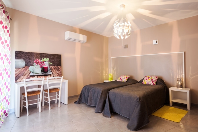 Imagen de la habitación del Hotel L\'Auberge Cigaloise. Foto 6