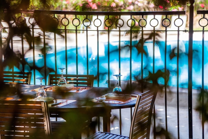 Imagen de los exteriores del Hotel L\'Auberge Cigaloise. Foto 16