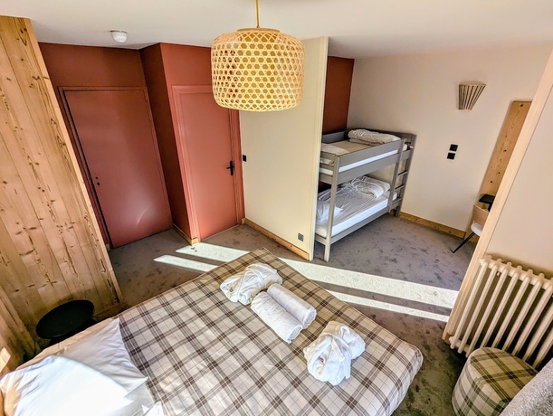 Imagen de la habitación del Hotel L\'Auberge Ensoleill&eacute;e. Foto 6