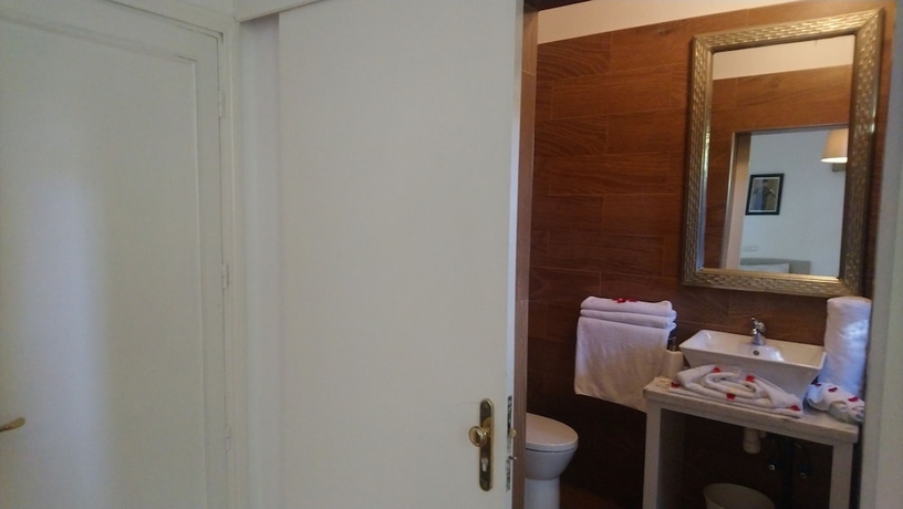 Imagen de la habitación del Hotel L\'Auberge de Tennis Msc. Foto 16