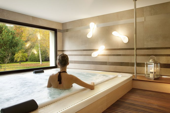 Imagen de la piscina del Hotel L\'Aubini&egrave;re-Restaurant and Spa. Foto 18