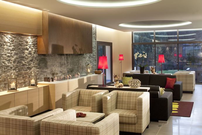 Imagen del bar/restaurante del Hotel L\'Aubini&egrave;re-Restaurant and Spa. Foto 8