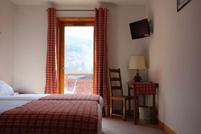 Imagen de la habitación del Hotel L'Autantic. Foto 10