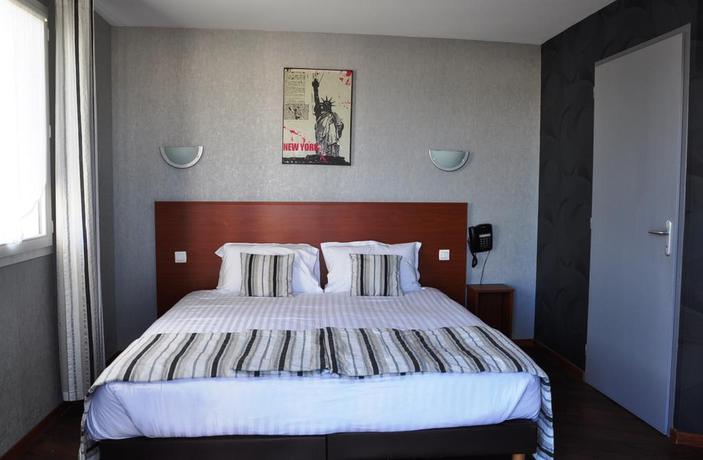 Imagen de la habitación del Hotel L'Azur. Foto 4