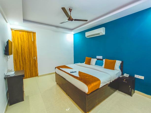 Imagen de la habitación del Hotel LB Residency. Foto 4
