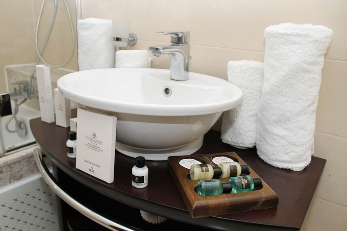 Imagen de la habitación del Hotel LB Suites. Foto 18